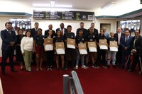 Câmara homenageia time de futebol feminino de Frutal por destaque regional