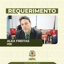 Gastos com decoração natalina são questionados em requerimento pelo vereador Alex Freitas