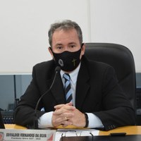 Projeto que visa reduzir furtos de fios de cobre, de autoria do vereador Edivalder Cheiroso, é aprovado na Câmara