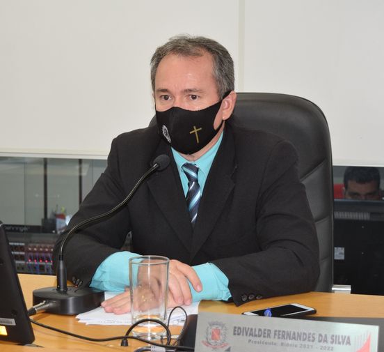 Vereador Edivalder Cheiroso pede ampliação do número de fraldas geriátricas para pacientes