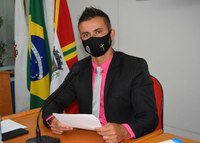 Vereador Jhonathan defende incentivo para empresas que oferecerem 1º emprego