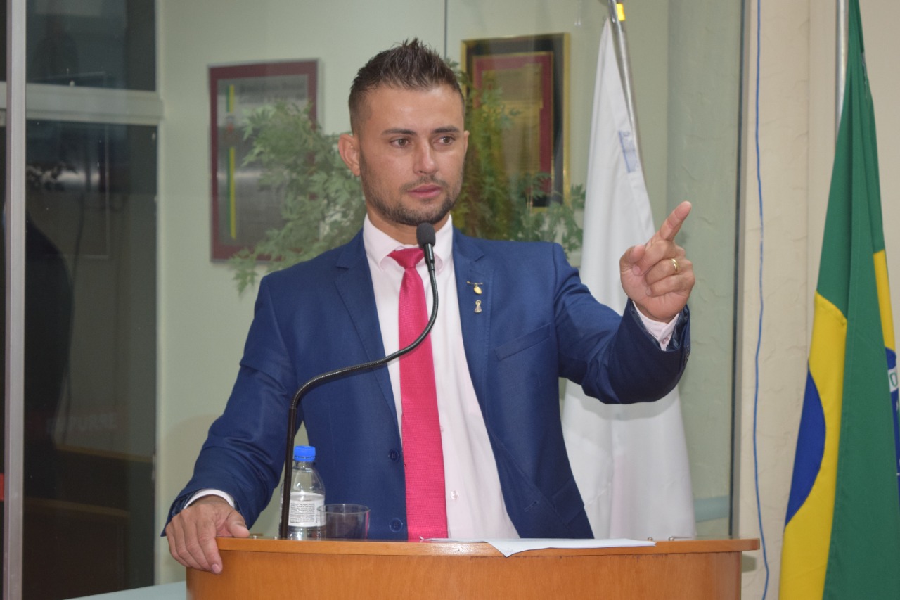 𝗩𝗲𝗿𝗲𝗮𝗱𝗼𝗿 𝗝𝗵𝗼𝗻𝗮𝘁𝗵𝗮𝗻 𝗟𝗮𝘃𝗮𝗱𝗼𝗿 𝗶𝗻𝗱𝗶𝗰𝗮 𝗶𝗻𝘀𝘁𝗮𝗹𝗮𝗰̧𝗮̃𝗼 𝗱𝗲 𝘀𝗲𝗺𝗮́𝗳𝗼𝗿𝗼𝘀 𝗽𝗮𝗿𝗮 𝗽𝗲𝗱𝗲𝘀𝘁𝗿𝗲𝘀