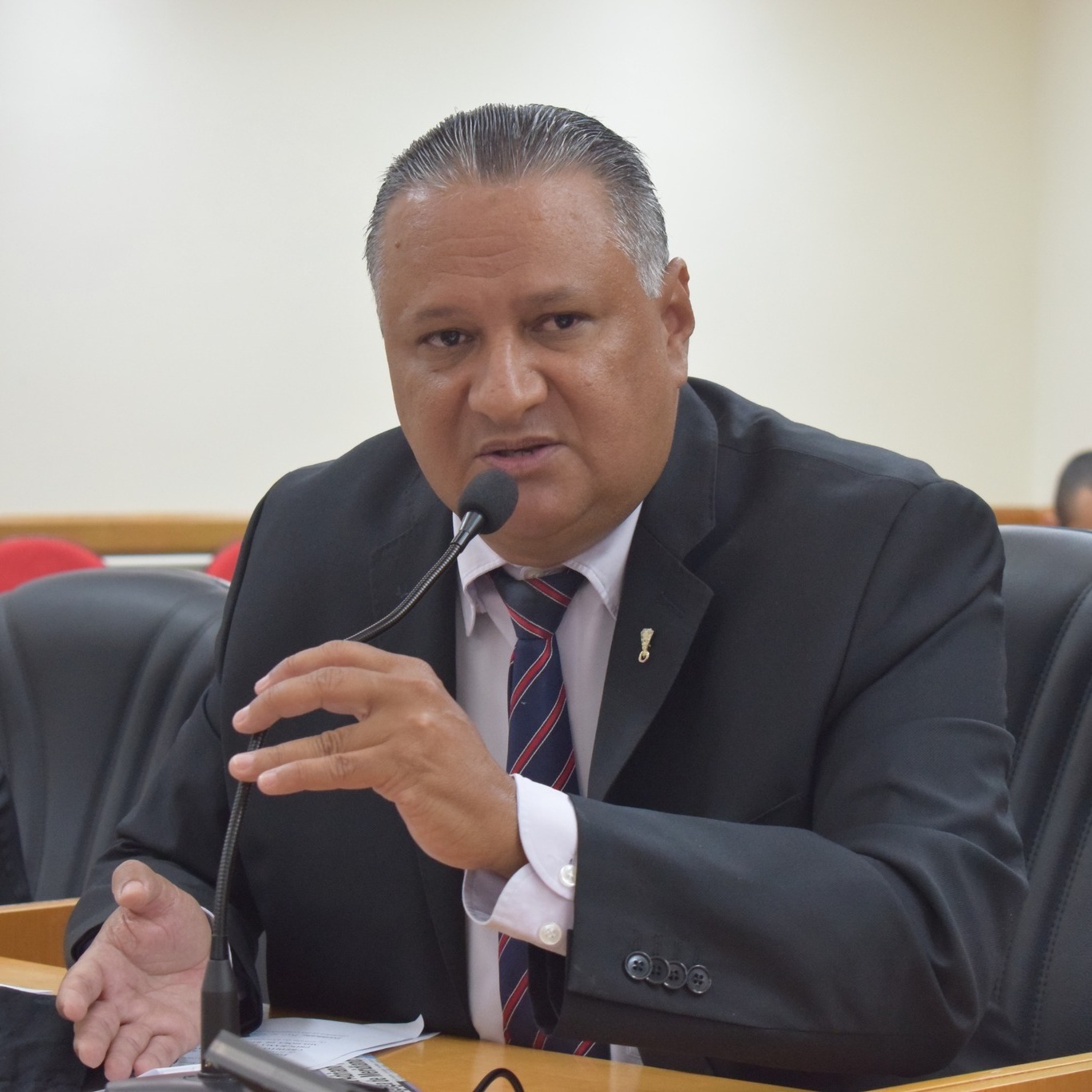 𝗩𝗘𝗥𝗘𝗔𝗗𝗢𝗥 𝗝𝗨𝗡𝗜𝗡𝗛𝗢 𝗗𝗢 𝗦𝗜𝗡𝗗𝗜𝗖𝗔𝗧𝗢 𝗥𝗘𝗜𝗩𝗜𝗡𝗗𝗜𝗖𝗔 𝗔𝗠𝗕𝗨𝗟Â𝗡𝗖𝗜𝗔𝗦 𝗡𝗔𝗦 𝗨𝗡𝗜𝗗𝗔𝗗𝗘𝗦 𝗕Á𝗦𝗜𝗖𝗔𝗦 𝗗𝗘 𝗦𝗔Ú𝗗𝗘