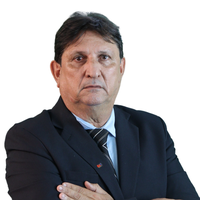 Dr. John Kennedy Mendonça