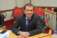 Vereador Zizi requer cumprimento de lei que proíbe circulação de cães de grande porte e de periculosidade sem medidas de segurança