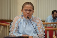 Vereadora Lucivaine Vaininha quer construção de travessias elevadas na porta das escolas públicas particulares   